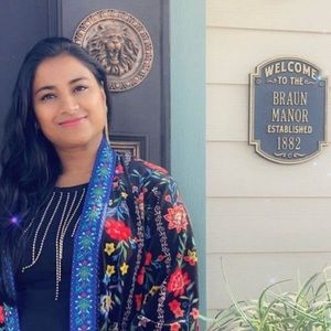 Meet your Posher, Sonal